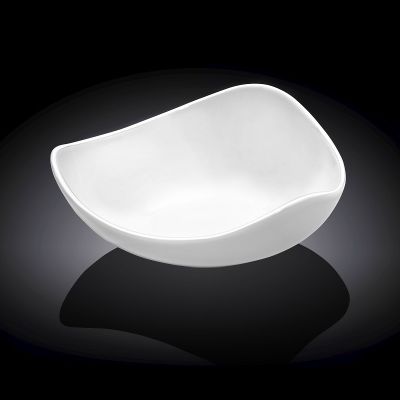 Салатник 155*155 мм. 300 мл. h=65 мм. треугольный Wilmax /1/6/36/