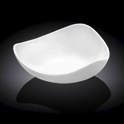 Салатник 185*185 мм. 600 мл. h=70 мм. треугольный Wilmax /1/6/36/