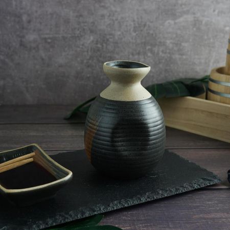 Соусник 310 мл бутылочка для соевого соуса, саке d 8,3 см h11,5 см фарфор Dark Matt Panasia P.L. [1]