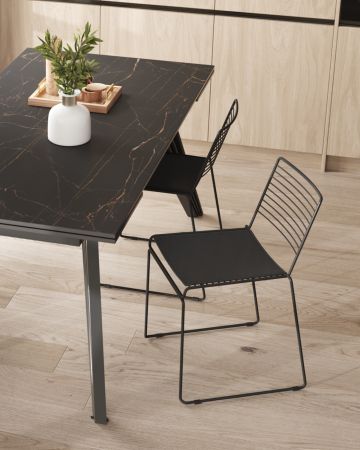 Стул обеденный Danny черный с черной подушкой