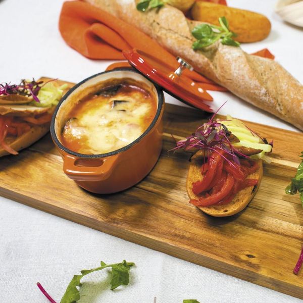 Кастрюля для подачи 17*11 см 550 мл овальная с крышкой эмаль чугун. P.L. Proff Cuisine