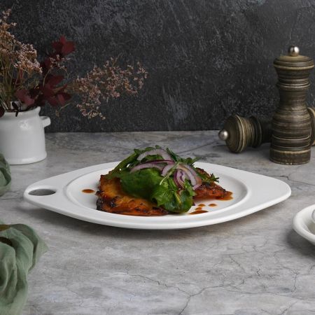 Тарелка 27,5*22,5 см овальная фуршетная с выемкой белая фарфор P.L. Proff Cuisine [6]