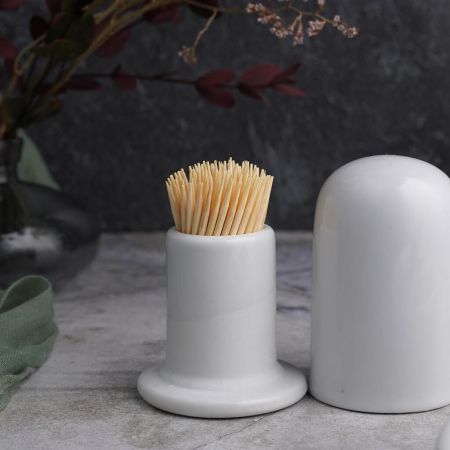 Стаканчик для зубочисток 4,5*6 см с крышкой белый фарфор P.L. Proff Cuisine [6]