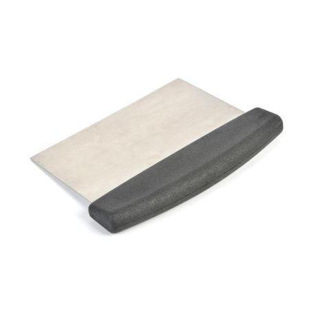 Скребок 15,3*7,5 см нерж. с пласт. ручкой черный Proff Chef Line