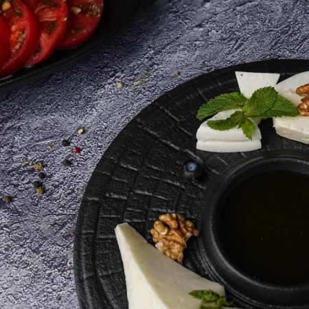 Блюдо круглое d 25 см c емкостью для соуса Black Raw Stellar P.L. Proff Cuisine [1]